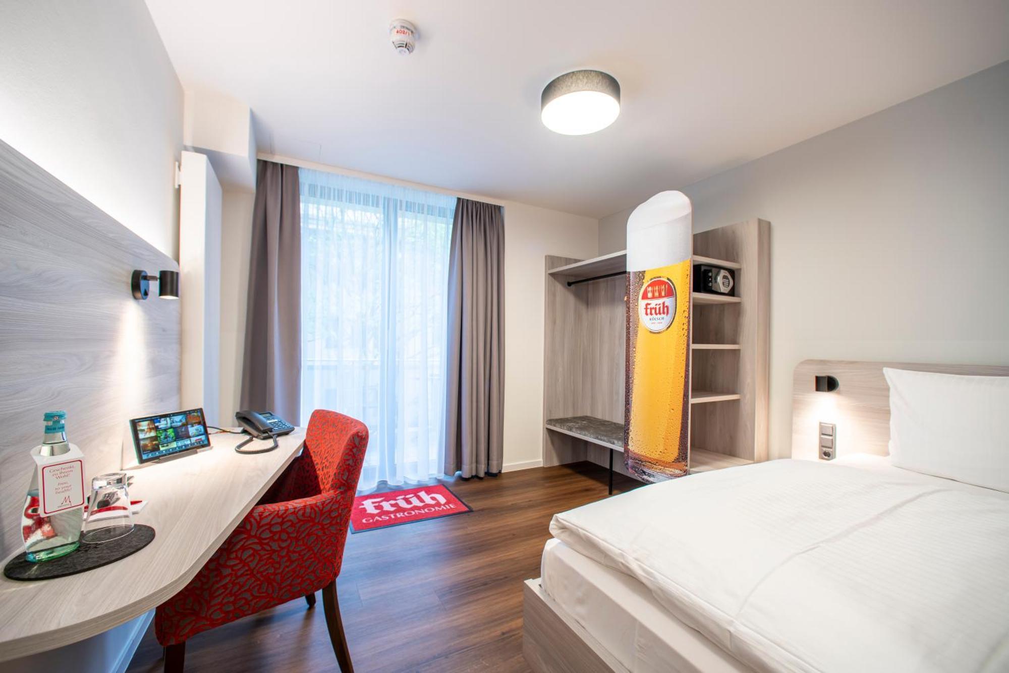 Single Room Balcony
